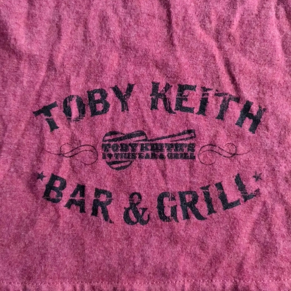 Toby Keith's I <3 This Bar T - Picture 4 of 5